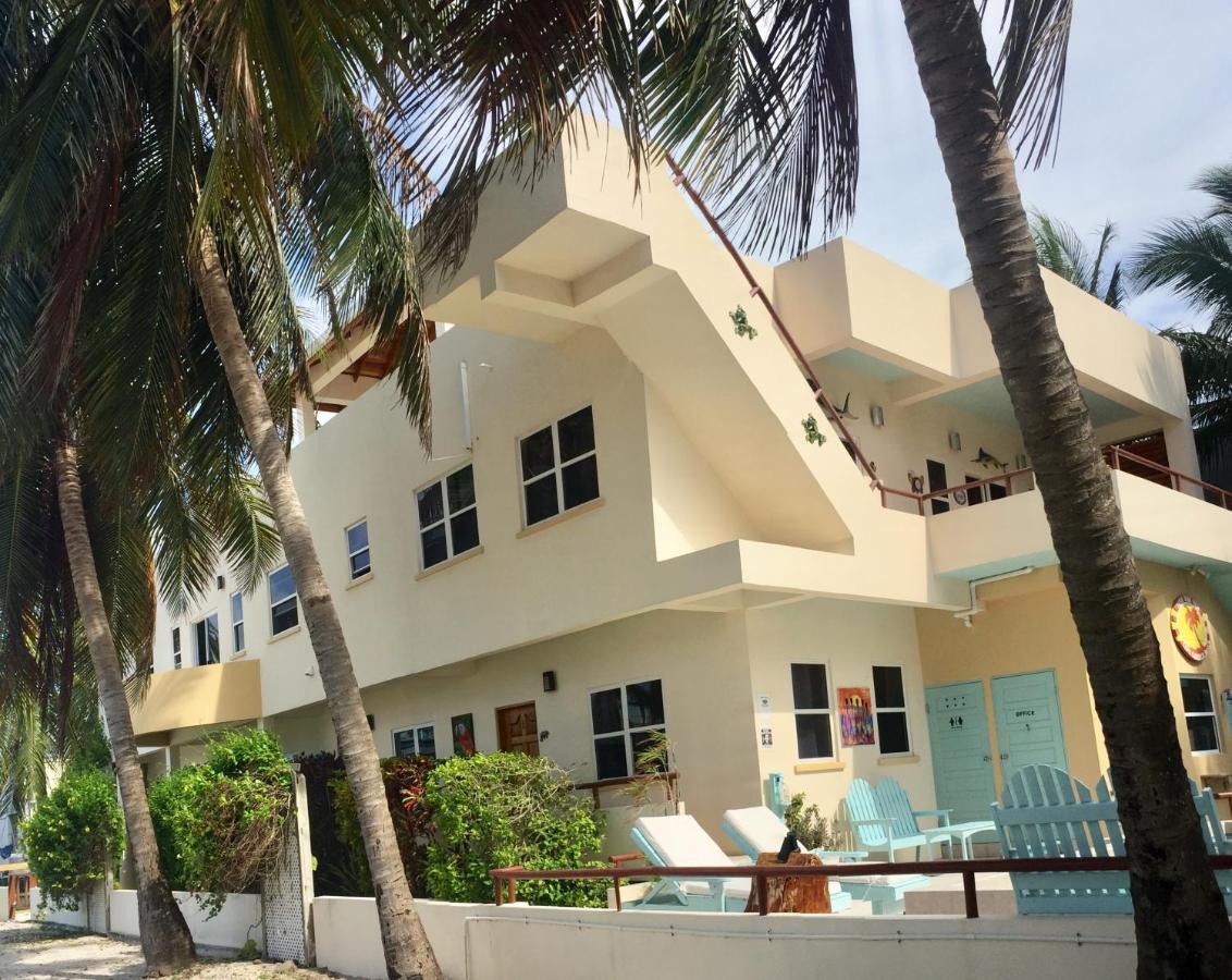 Pura Vida Inn Caye Caulker Exterior photo