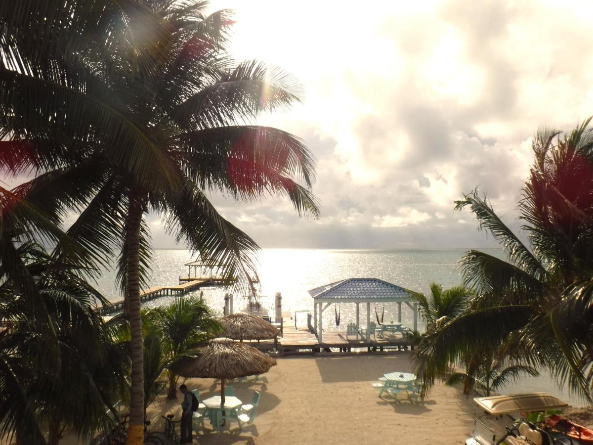 Pura Vida Inn Caye Caulker Exterior photo