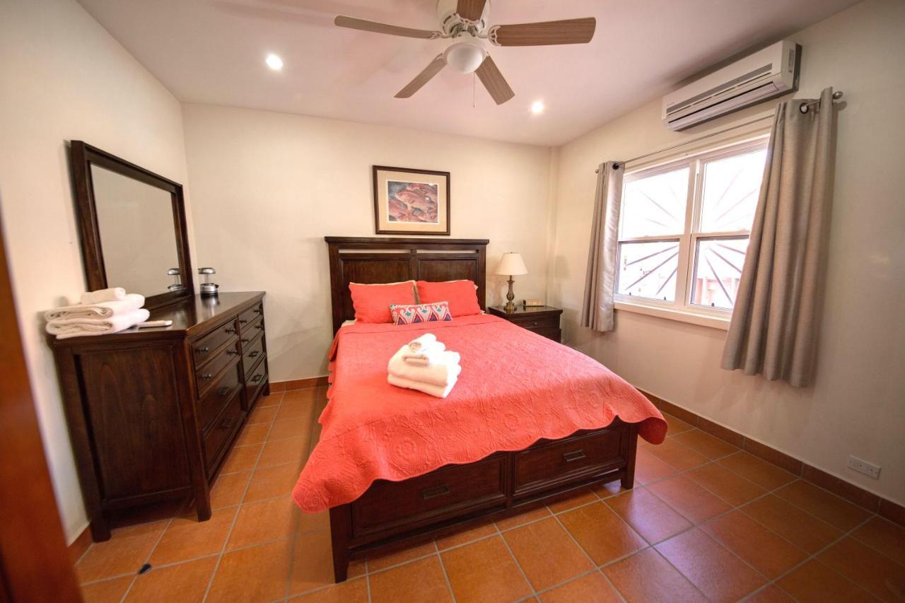 Pura Vida Inn Caye Caulker Exterior photo